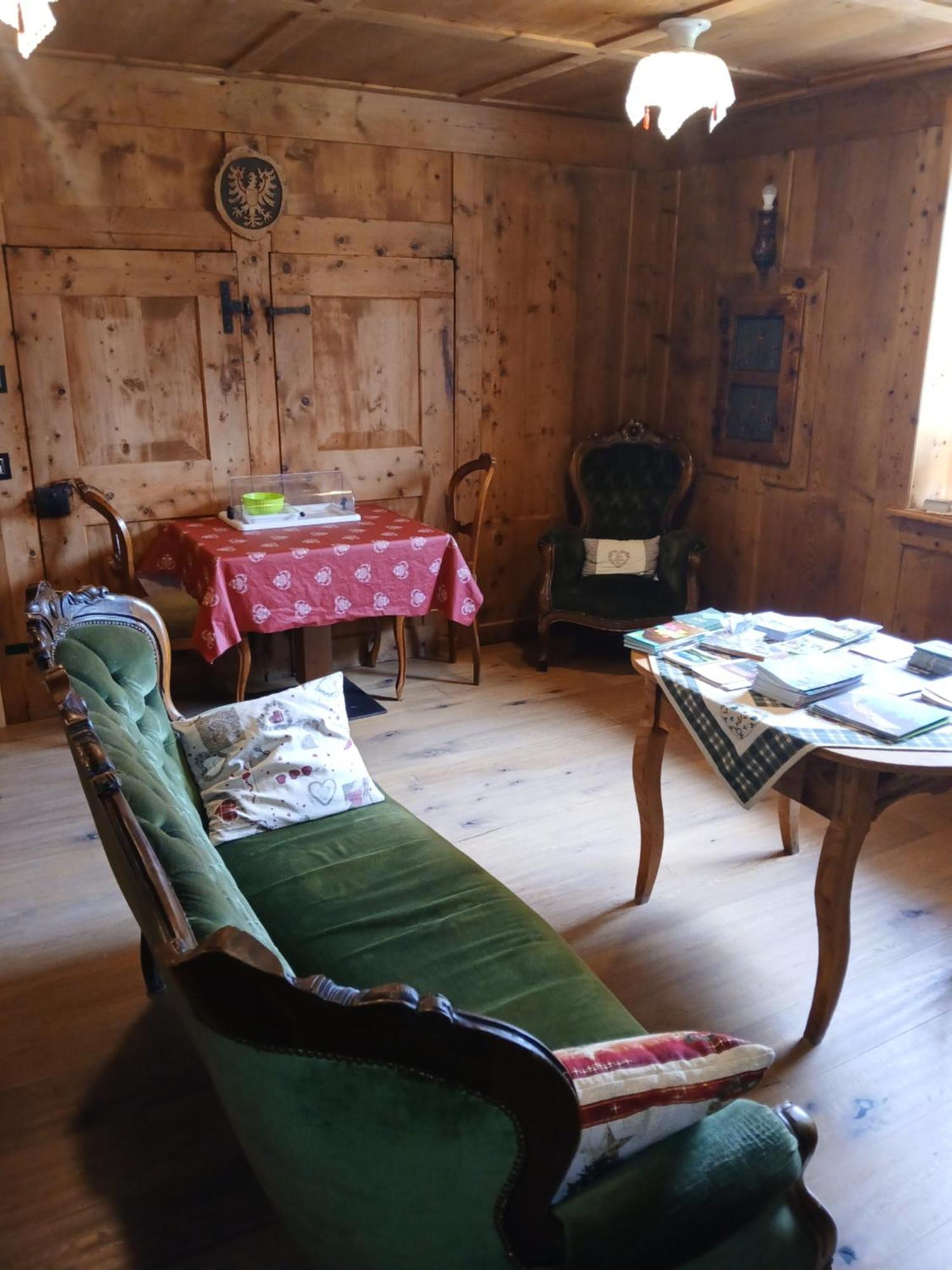Beb La Stube Dei Partel Bed and Breakfast Ziano di Fiemme Buitenkant foto