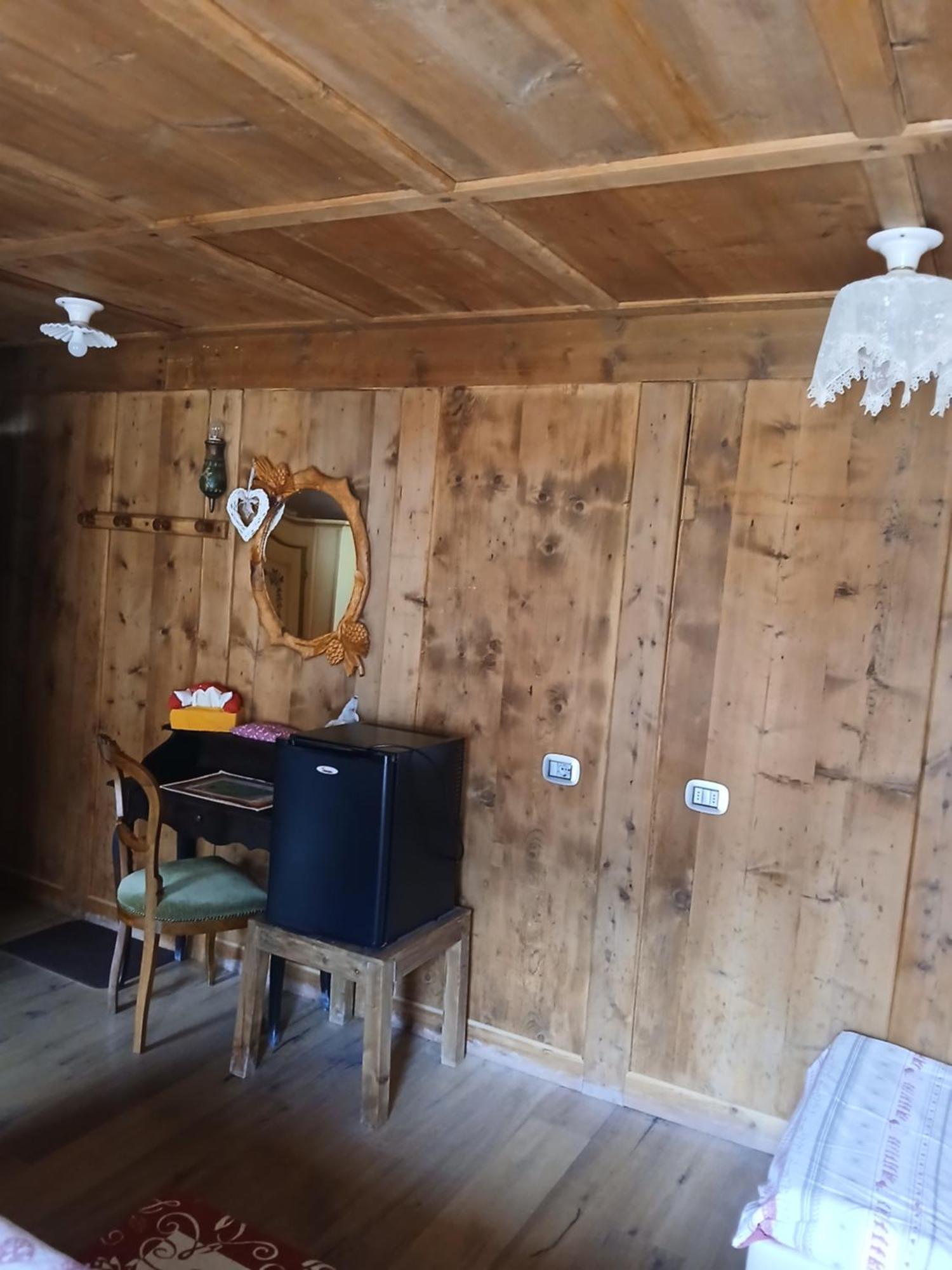 Beb La Stube Dei Partel Bed and Breakfast Ziano di Fiemme Buitenkant foto