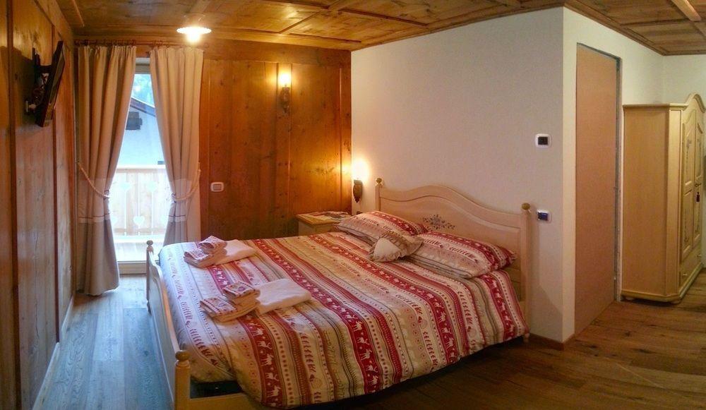 Beb La Stube Dei Partel Bed and Breakfast Ziano di Fiemme Buitenkant foto